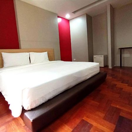 Go Inn Silom Bts Surasak X โกอินน์ สีลม บีทีเอส สถานีสุรศักดิ์ Bangkok Ngoại thất bức ảnh