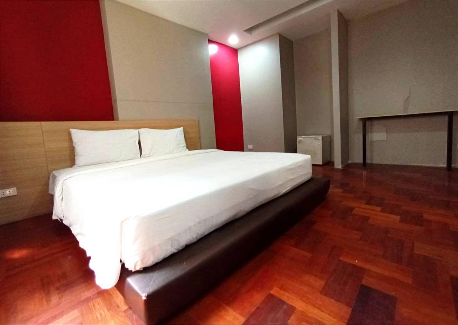 Go Inn Silom Bts Surasak X โกอินน์ สีลม บีทีเอส สถานีสุรศักดิ์ Bangkok Ngoại thất bức ảnh