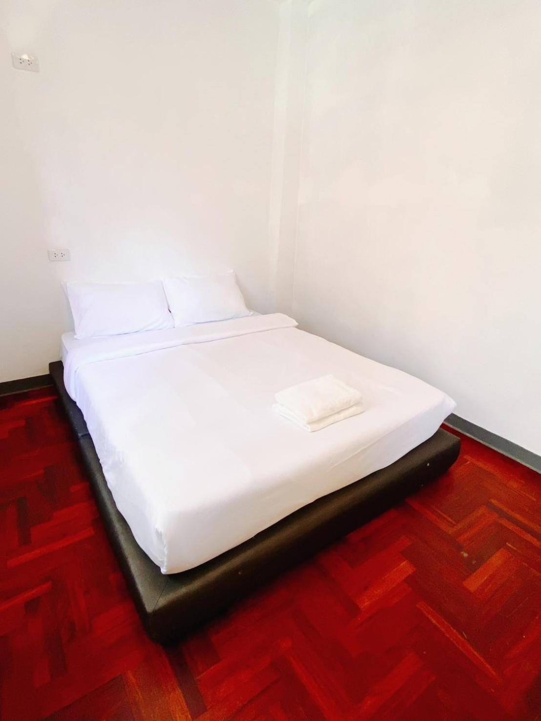 Go Inn Silom Bts Surasak X โกอินน์ สีลม บีทีเอส สถานีสุรศักดิ์ Bangkok Ngoại thất bức ảnh