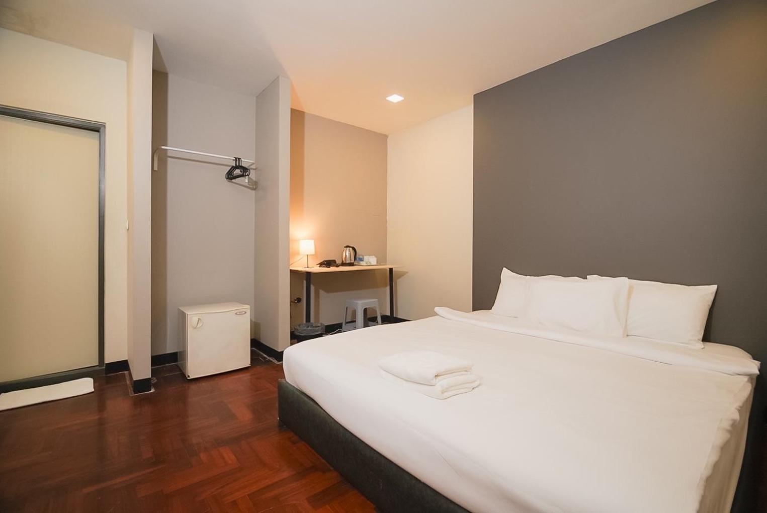 Go Inn Silom Bts Surasak X โกอินน์ สีลม บีทีเอส สถานีสุรศักดิ์ Bangkok Ngoại thất bức ảnh